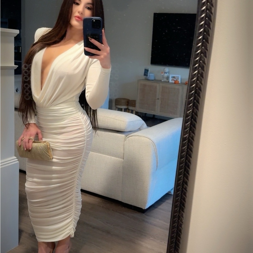 Elegant White Long Sleeve 2 piece